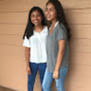 Meet your Posher, Yecenia